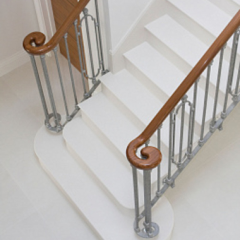 Лестница из искусственного камня Staron Pearl